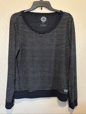 Life Is Good Women’s Charcoal & White Striped Scoop Neck Long Sleeve Shirt Med